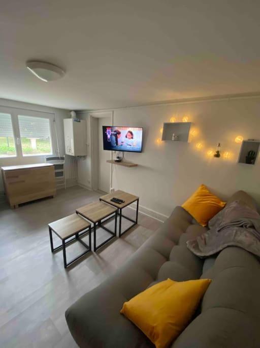 Appartement Avec Garage Et Terrasse Bourges Exterior photo
